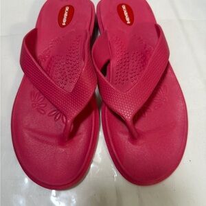 Okabashi Women's Pink Flats